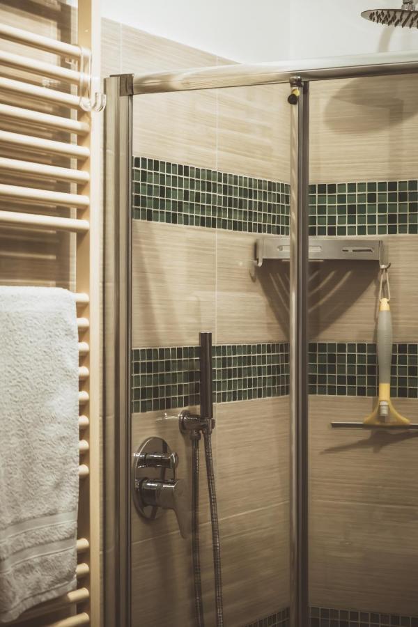 Un Letto Nel Cortile Apartamento Bereguardo Exterior foto